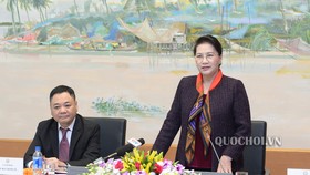 Chủ tịch Quốc hội Nguyễn Thị Kim Ngân phát biểu tại buổi gặp mặt. Ảnh: VGP 