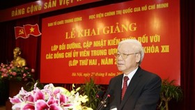 Tổng Bí thư Nguyễn Phú Trọng phát biểu khai giảng Lớp bồi dưỡng. Ảnh: TTXVN