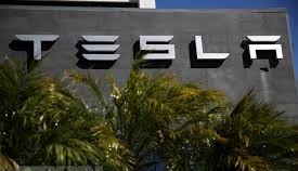 Tesla bị kiện vì lạm dụng người lao động nước ngoài