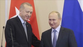 Tổng thống Nga Vladimir Putin và Tổng thống Thổ Nhĩ Kỳ Recep Tayyip Erdogan