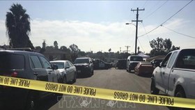 Cảnh sát phong tỏa hiện trường vụ xả súng ở California. Ảnh: TTXVN