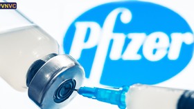 Pfizer và Moderna nâng giá vaccine tại thị trường EU