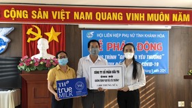 TH trao tặng 48.000 sản phẩm tốt cho sức khỏe, chung tay cùng Khánh Hòa chống dịch Covid-19