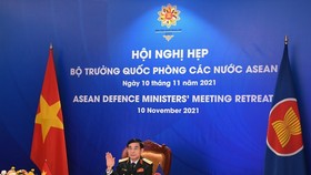 Bộ trưởng Phan Văn Giang tham dự lễ khai mạc Hội nghị ADMM Hẹp. Ảnh: QĐND