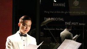 Thế Huy trình diễn trong The Recital: Thế Huy, Tenor