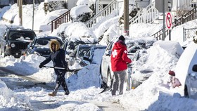 Tuyết dày đặc ở thành phố Boston (Mỹ) trong mùa đông lạnh kỷ lục