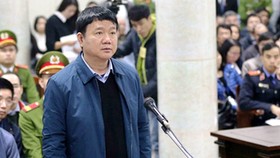 Nhiều luật sư bào chữa cho ông Đinh La Thăng trong vụ án thiệt hại 800 tỷ đồng của PVN