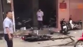 Điều tra vụ nổ trước trụ sở Công an phường 12 (quận Tân Bình)