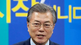Tổng thống Moon Jae-in muốn cải thiện các mối quan hệ ngoại giao của Seoul với các nước châu Á