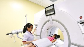Máy chụp X - quang kỹ thuật số hiện đại tại Bệnh viện Nhi đồng Thành phố