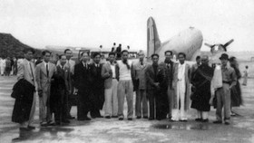 Triển lãm về chuyến thăm đầu tiên của Quốc hội Việt Nam đến Pháp năm 1946
