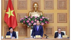 Thủ tướng Nguyễn Xuân Phúc phát biểu tại cuộc họp. Ảnh: TTXVN