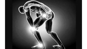 “Dùng huyệt vị dẫn thuốc”: Cách chữa bệnh xương khớp độc đáo của người Nùng