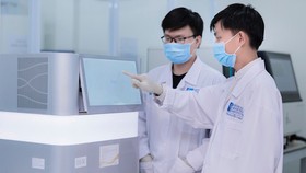 Phòng Lab đạt chuẩn quốc tế của Viện Di truyền Y học – Gene Solutions xét nghiệm gene hỗ trợ tầm soát, phát hiện ung thư. Ảnh: Gene Solutions