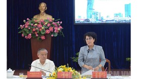 Chủ tịch Ủy ban MTTQ Việt Nam Tô Thị Bích Châu phát biểu kết luận tại tọa đàm. Ảnh: thanhuytphcm.vn