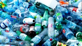 Giảm thiểu rác thải nhựa phải đi từ gốc