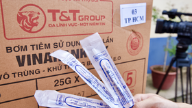 T&T Group bàn giao 8,5 triệu bộ bơm kim tiêm phục vụ chiến dịch tiêm chủng quốc gia phòng Covid-19