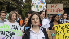 Daisy Jeffrey, một trong những người tổ chức phong trào School Strike 4 Climate