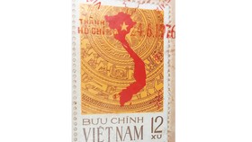 Cánh thư ký ức và mẫu tem Việt Nam thống nhất