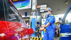 Giảm 10% thuế nhập khẩu ưu đãi mặt hàng xăng