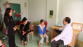 18 em học sinh ở Cao Bằng mắc chứng rối loạn phân ly tập thể đang được theo dõi sức khỏe. Ảnh: Sở Y tế Cao Bằng