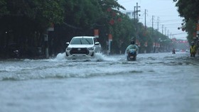 Ứng phó đợt mưa rất lớn ở miền Trung