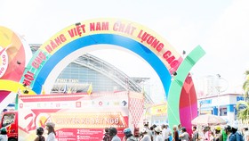 Mua sắm hàng hóa chất lượng với giá đặc biệt tại Hội chợ Hàng Việt Nam chất lượng cao