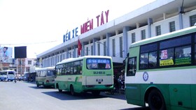 Từ ngày 4-5, xe buýt TPHCM hoạt động trở lại