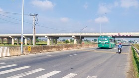 Cầu vượt qua Quốc lộ 22 thuộc dự án đường Hồ Chí Minh qua Tây Ninh. 