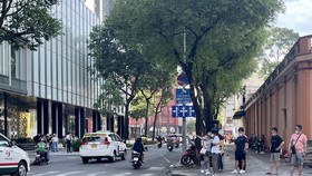 Khó đặt được taxi, xe công nghệ