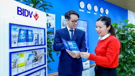 Rất nhiều NHTM lớn chờ khung pháp lý để tham gia cho vay trực tuyến. Ảnh: VIẾT CHUNG