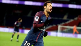 Neymar nhiều khả năng không ra sân trận gặp Caen. Ảnh: Getty Images.