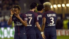 Các cầu thủ PSG thất vọng sau trận hòa Amiens