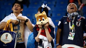 Người hâm mộ Nhật Bản nức nở trên khán đài sân Rostov
