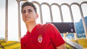Navarro tứ chối Barcelona để sang Monaco
