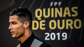 Ronaldo ghi kỷ lục 10 lần thắng giải Cầu thủ xuất sắc nhất Bồ Đào Nha