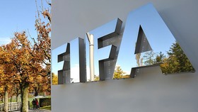 FIFA mở rộng cửa sổ chuyển nhượng đến 5 tháng để thích ứng với COVID-19
