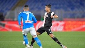 Cristiano Ronaldo trong trận gặp Napoli