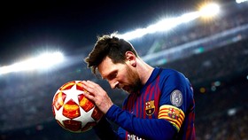 Leo Messi muốn rời Barcelona với đầu ngẩng cao