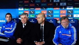 Zidane đã trưởng thành khi làm trợ lý cho Carlo Anc3elotti