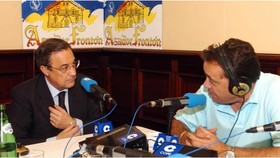 Chủ tịch Florentino Perez và nhà báo  Jose Antonio Abellan 