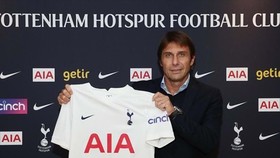Antonio Conte và thách thức mới ở Tottenham