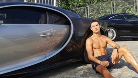 Ronaldo và chiếc xe đắt giá Bugatti Chiron