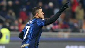 Alexis Sanchez ăn mừng bàn thắng