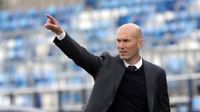PSG đề nghị Zinedine Zidane hưởng mức lương cao nhất thế giới