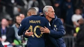 Didier Deschamps cầu xin PSG để Kylian Mbappe nghỉ ngơi trước thềm World Cup vào tháng 11