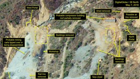 Hình ảnh chụp từ vệ tinh cho thấy Bình Nhưỡng bắt đầu tiến hành dỡ bỏ bãi thử hạt nhân Pyunggye-ri. Ảnh: 38 NORTH 