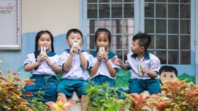 Chương trình Sữa học đường đang phát huy những lợi ích tích cực trong việc chăm sóc dinh dưỡng cho học sinh mầm non và tiểu học tại nhiều tỉnh thành