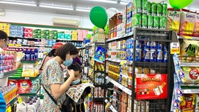 Bắt tay “hạ nhiệt” giá hàng hoá