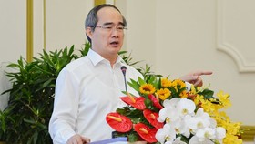 Bí thư Thành ủy TPHCM Nguyễn Thiện Nhân: Ngăn chặn phá sản của doanh nghiệp